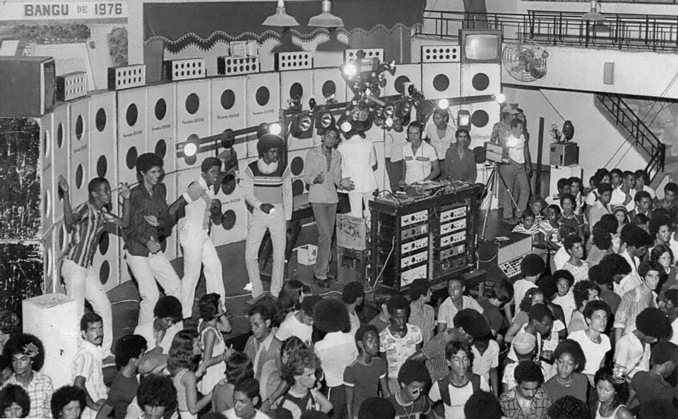 Dançando na Mira da Ditadura: Black Rio e sua Influência na Cultura Brasileira dos Anos 70.