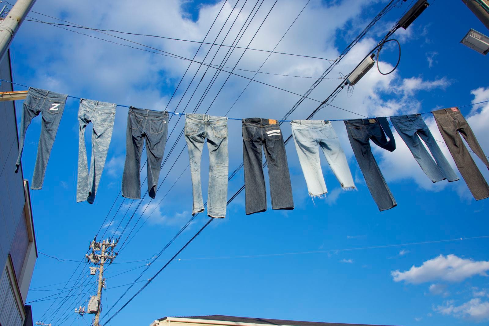 O processo calmo e duradouro dos jeans japoneses