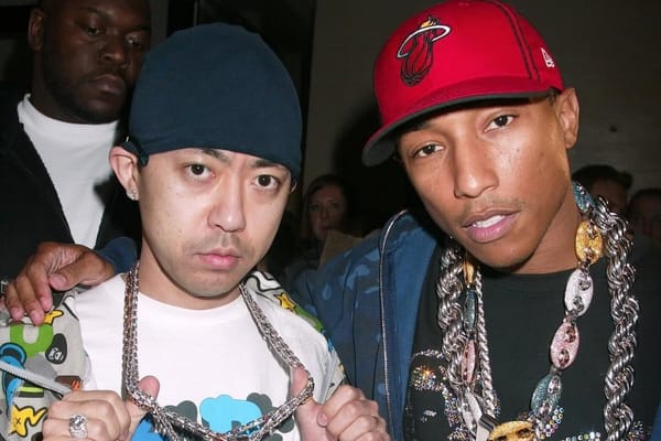 A história de Nigo e Pharrell: Como Jacob, o Joalheiro, uniu os dois criativos.