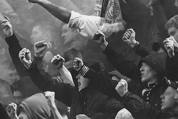 Como jovens da classe trabalhadora transformaram o futebol inglês em território de confronto e identidade