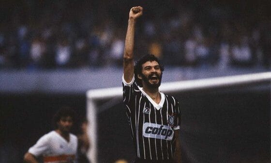 Sócrates e sua luta pela democracia dentro e fora de campo